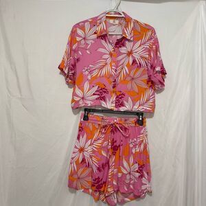 Floral 2 piece short set Size M